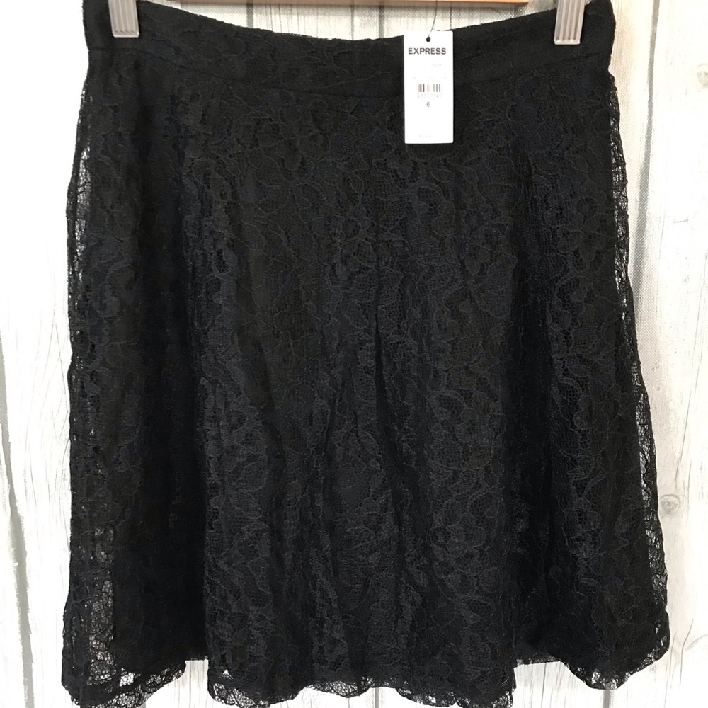 EXPRESS Lace Mini Skirt NTW Size: 6
